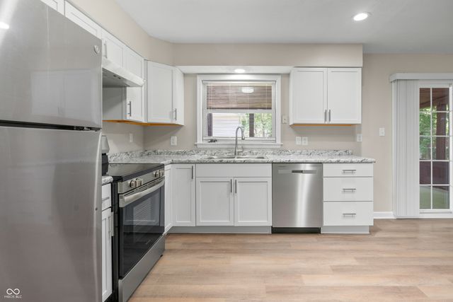7550 E 51st Street, Indianapolis, IN 46226