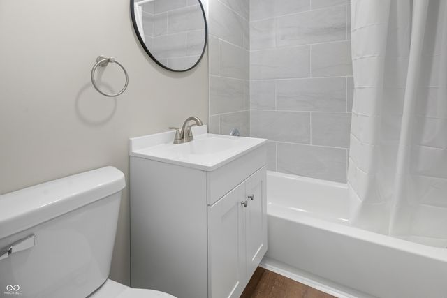 7550 E 51st Street, Indianapolis, IN 46226
