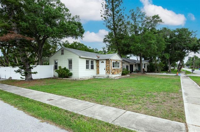 7102 62ND STREET N, Pinellas Park, FL 33781