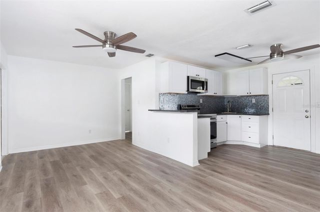 7102 62ND STREET N, Pinellas Park, FL 33781