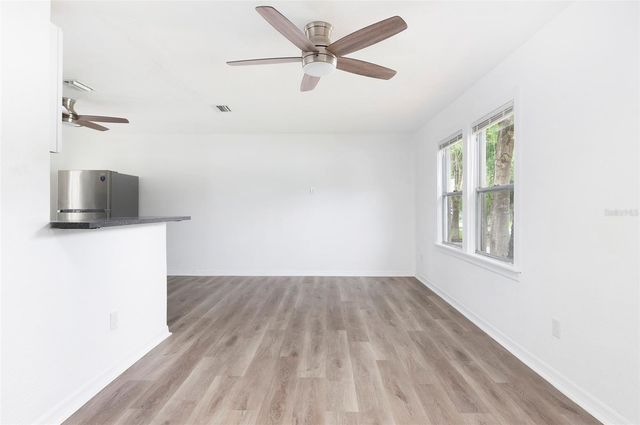 7102 62ND STREET N, Pinellas Park, FL 33781
