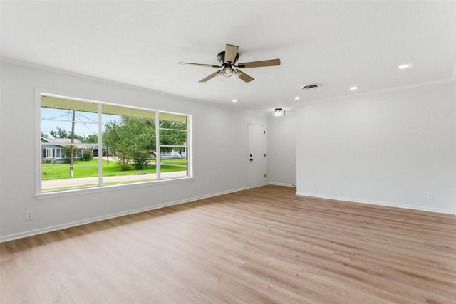 4114 Pleasant Drive, Lake Charles, LA 70605