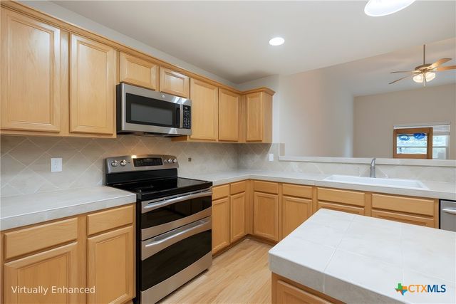 1737 Scenic View Drive, Canyon Lake, TX 78133