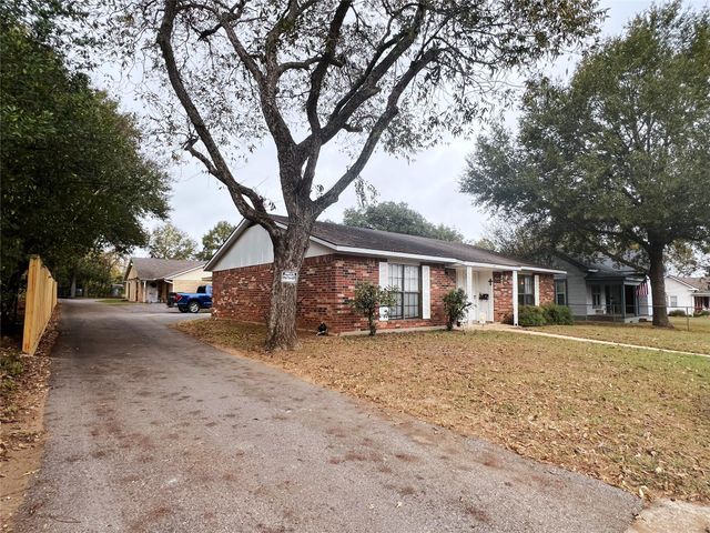 602 S Jackson Street, Brenham, TX 77833