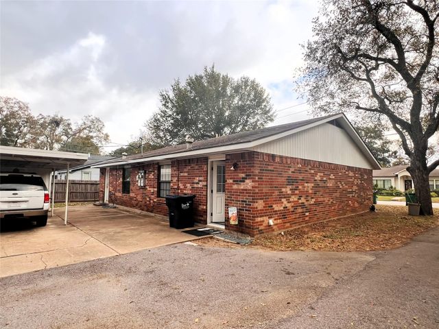 602 S Jackson Street, Brenham, TX 77833