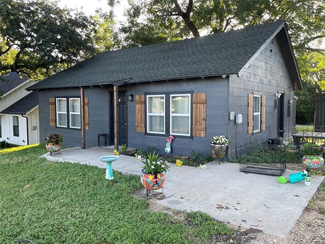 1000 S Spears Street, Alvarado, TX 76009