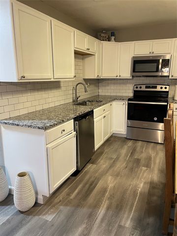 1000 S Spears Street, Alvarado, TX 76009