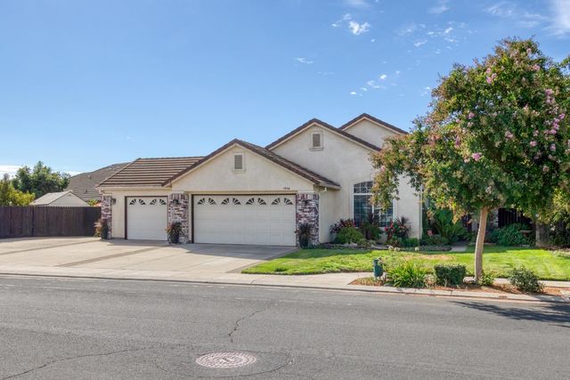 1946 Giuliano Way, Manteca, CA 95336