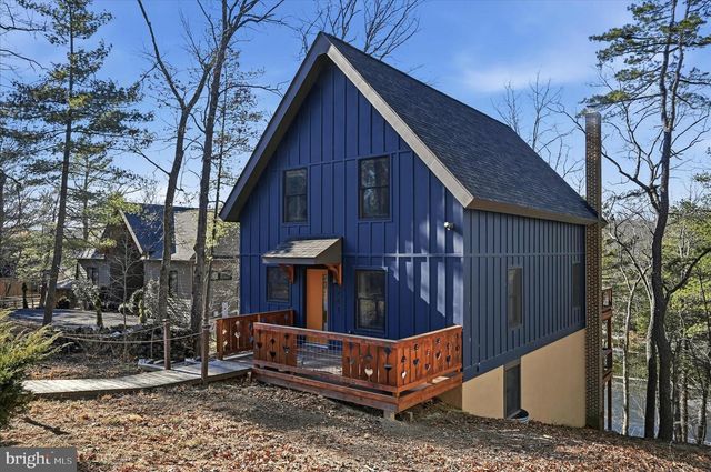 241 SUNSET CIR, Cross Junction, VA 22625