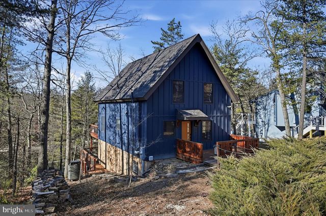 241 SUNSET CIR, Cross Junction, VA 22625