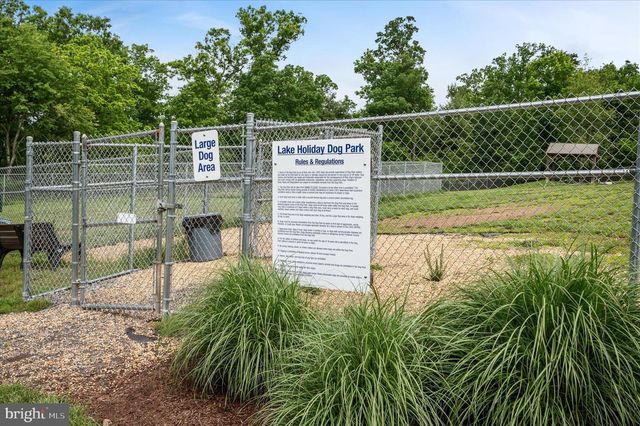 241 SUNSET CIR, Cross Junction, VA 22625