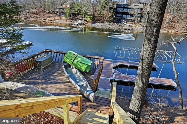 241 SUNSET CIR, Cross Junction, VA 22625