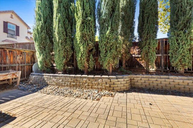 20855 Grapevine Dr, Patterson, CA 95363