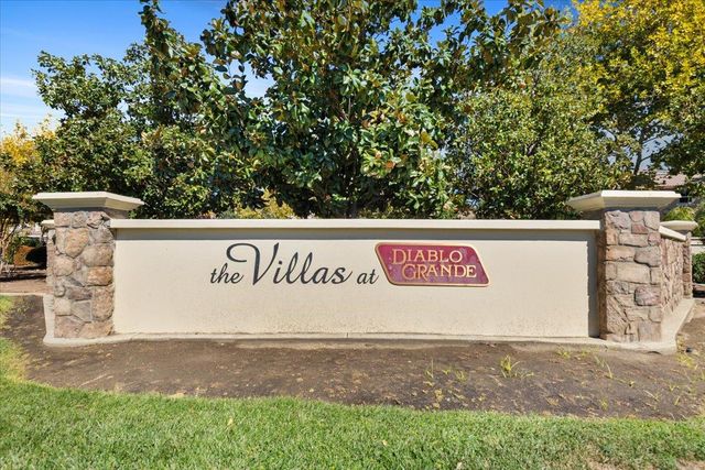 20855 Grapevine Dr, Patterson, CA 95363