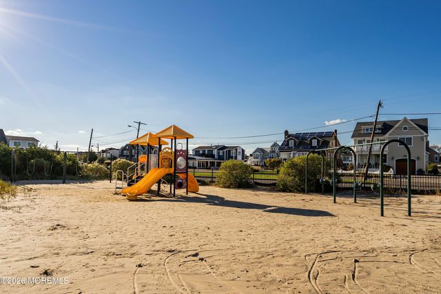 1846 Riviera Parkway, Point Pleasant, NJ 08742