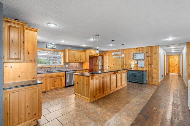 213 Hydes Hollow Lane, Lampe, MO 65681