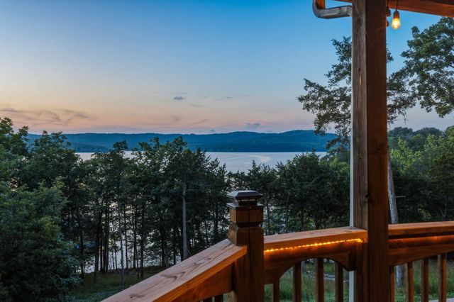 213 Hydes Hollow Lane, Lampe, MO 65681