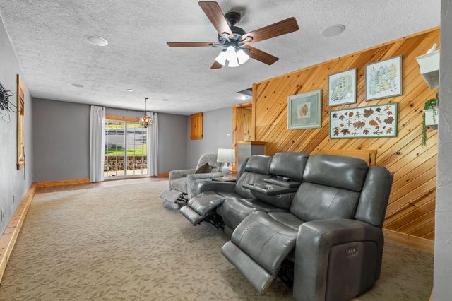 213 Hydes Hollow Lane, Lampe, MO 65681
