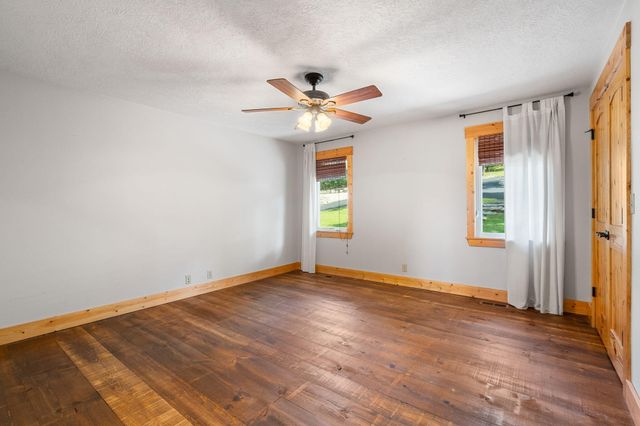 213 Hydes Hollow Lane, Lampe, MO 65681