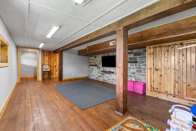 213 Hydes Hollow Lane, Lampe, MO 65681