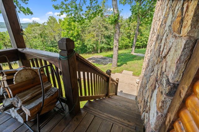 213 Hydes Hollow Lane, Lampe, MO 65681
