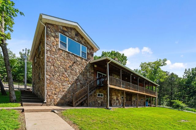 213 Hydes Hollow Lane, Lampe, MO 65681