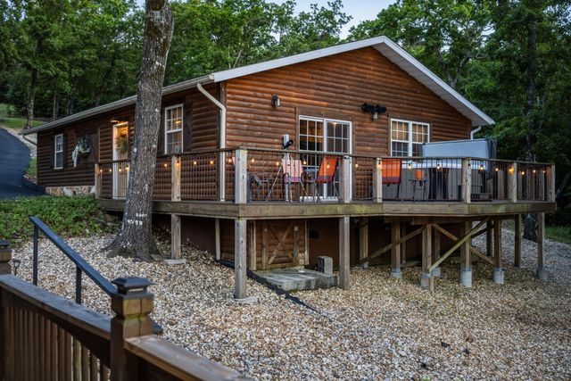 213 Hydes Hollow Lane, Lampe, MO 65681