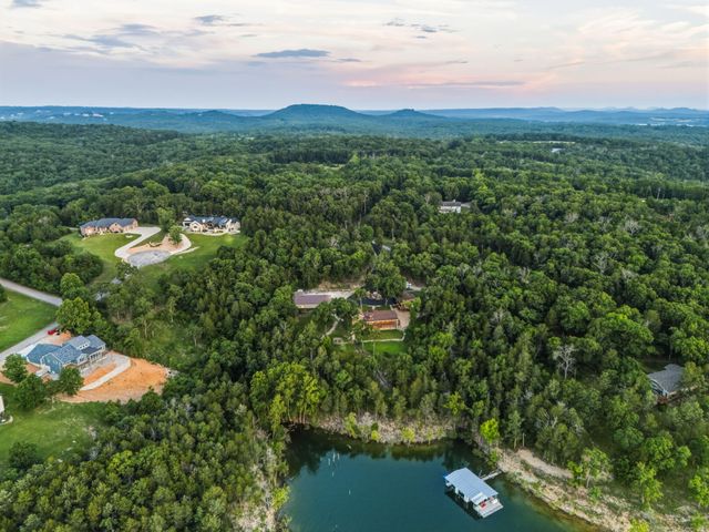 213 Hydes Hollow Lane, Lampe, MO 65681