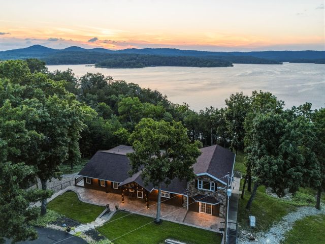 213 Hydes Hollow Lane, Lampe, MO 65681