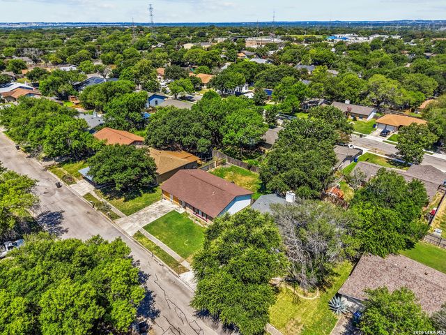 4935 GREY HAWK DR, San Antonio, TX 78217