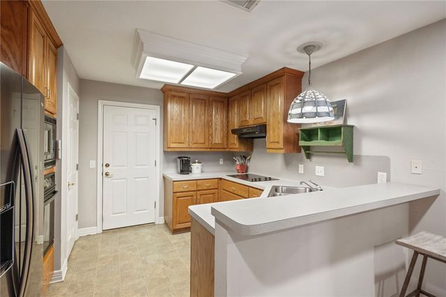 1206 Brook Hollow Court, Bryan, TX 77802