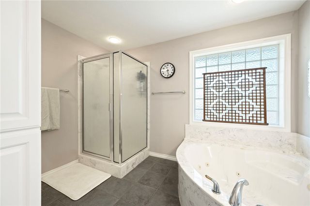 1206 Brook Hollow Court, Bryan, TX 77802