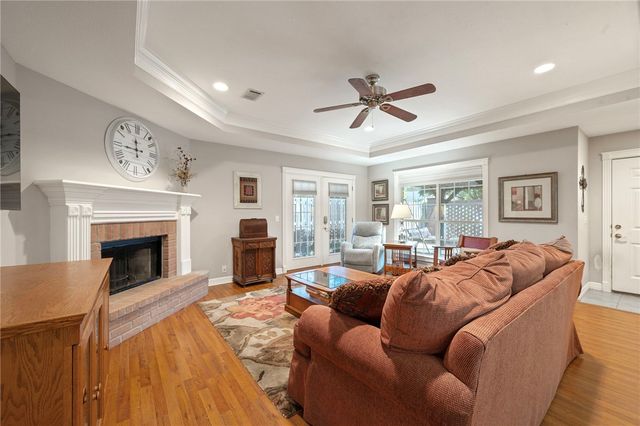 1206 Brook Hollow Court, Bryan, TX 77802