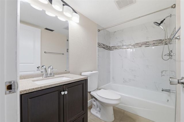11807 NICKLAUS CIRCLE, Tampa, FL 33624