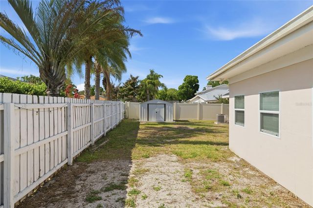 11807 NICKLAUS CIRCLE, Tampa, FL 33624