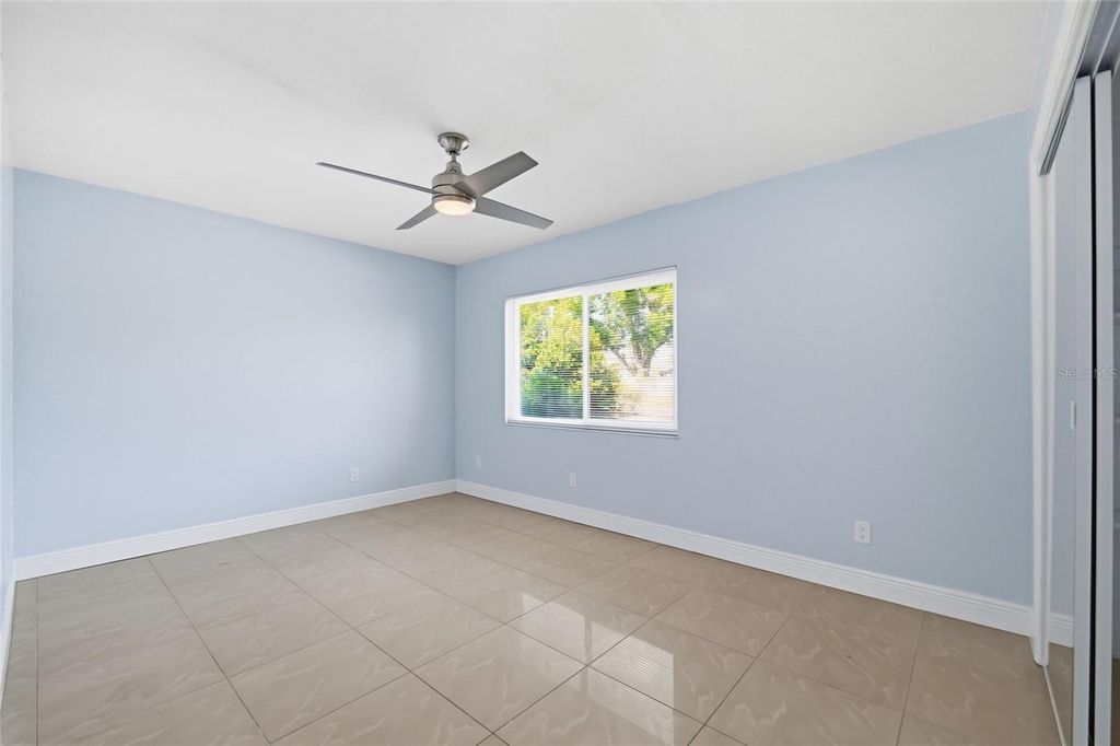 Image 22 of property listing at 11807 NICKLAUS CIRCLE, Tampa, FL 33624