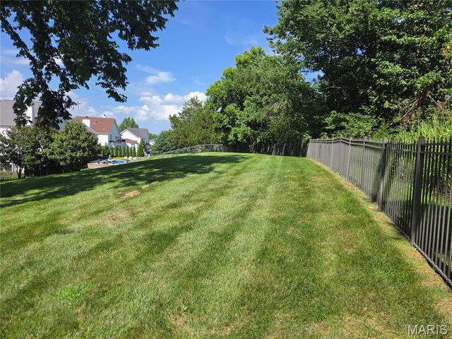 1671 Whispering Hollow Court, Wildwood, MO 63038