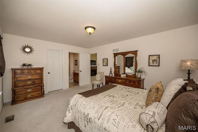 1671 Whispering Hollow Court, Wildwood, MO 63038