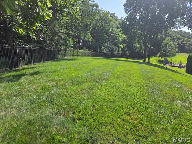 1671 Whispering Hollow Court, Wildwood, MO 63038