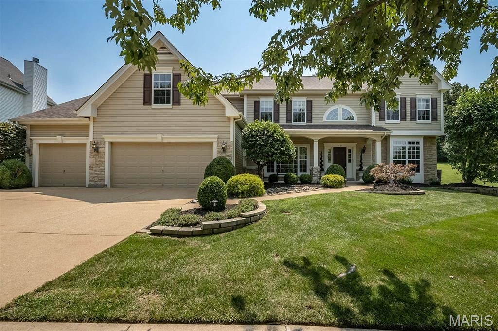 1671 Whispering Hollow Court, Wildwood, MO 63038