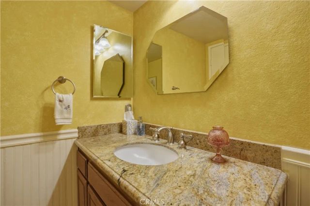 20530 Caitlin, Saugus, CA 91350