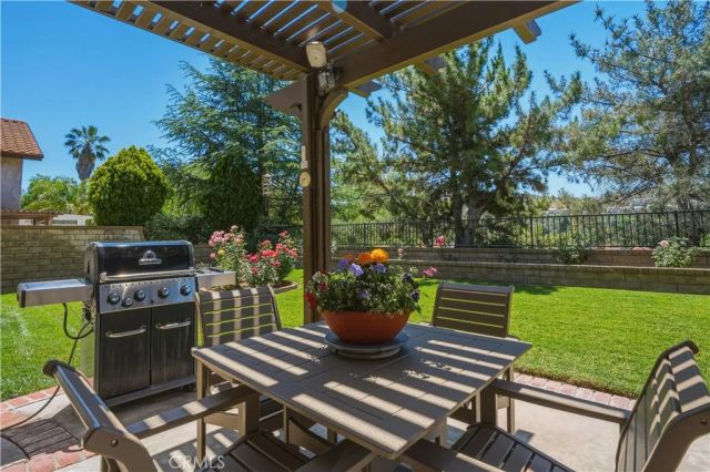 20530 Caitlin, Saugus, CA 91350