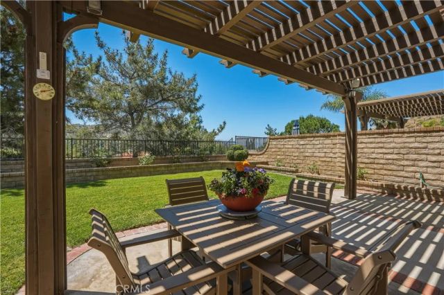 20530 Caitlin, Saugus, CA 91350