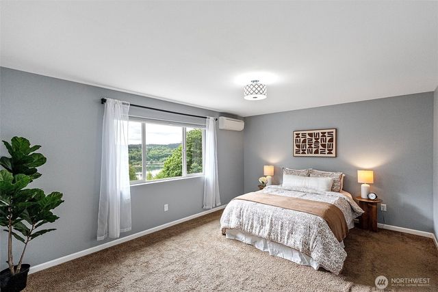 2368 Sand Dollar Road W, Bremerton, WA 98312