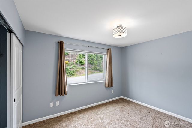 2368 Sand Dollar Road W, Bremerton, WA 98312