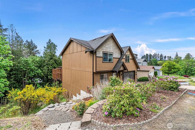 2368 Sand Dollar Road W, Bremerton, WA 98312