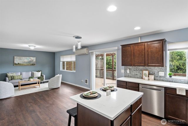 2368 Sand Dollar Road W, Bremerton, WA 98312