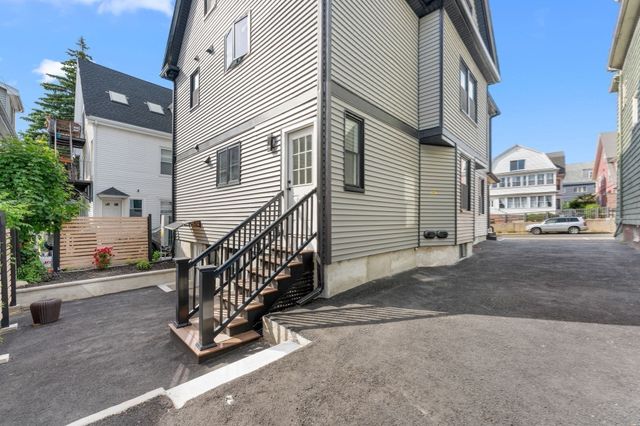 446 Broadway 1, Somerville, MA 02145