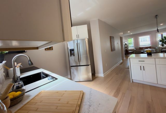 446 Broadway 1, Somerville, MA 02145