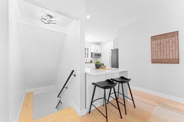446 Broadway 1, Somerville, MA 02145